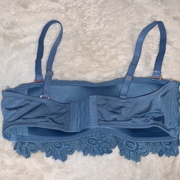 Small Aerie lace wireless bra - Picture 3 of 3